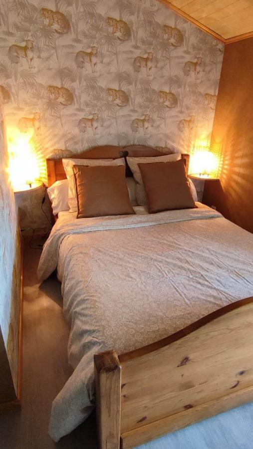 Le Domaine De Laurolie Hotell Gaujacq Eksteriør bilde